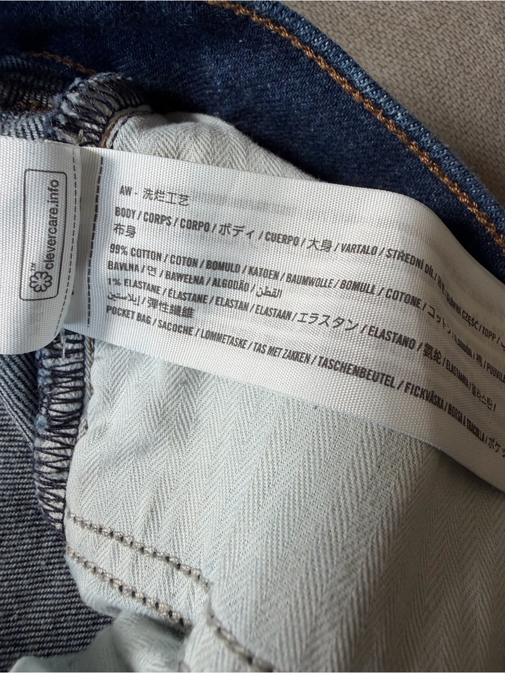 Abercrombie & Fitch Low Rise Baggy Jeans Dark Wash 25 - Picture 3 of 4